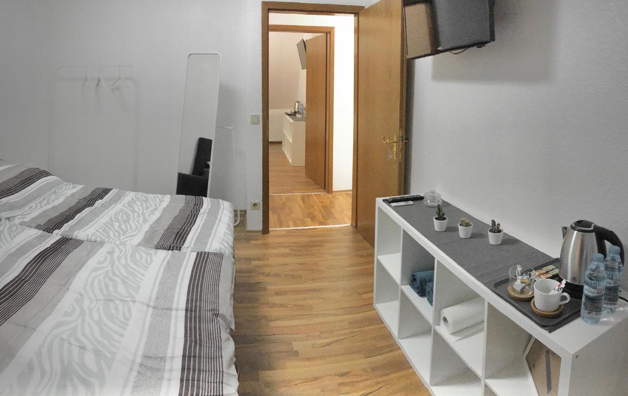 Kaiser Homestay Нюрнберг Экстерьер фото
