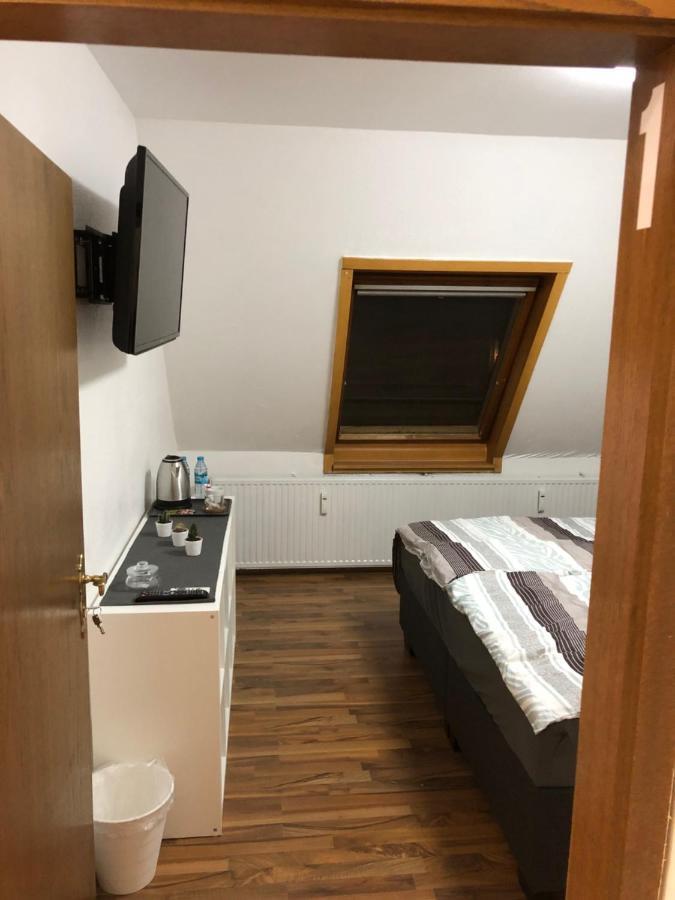 Kaiser Homestay Нюрнберг Экстерьер фото